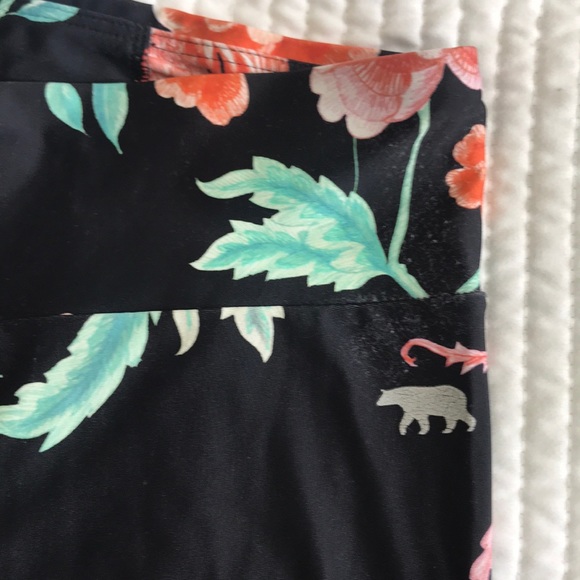 Running Bare Leggings - Picture 3 of 6